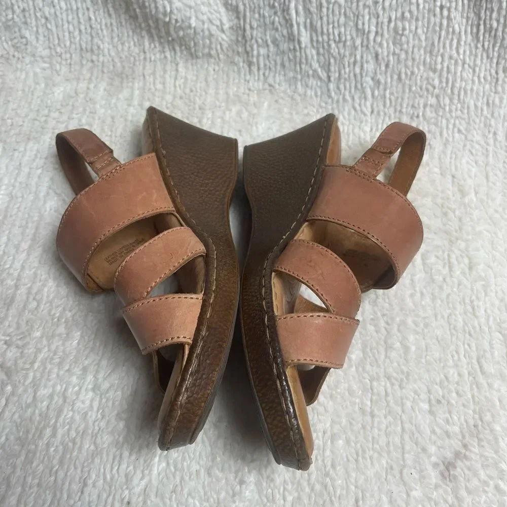 Born leather Tan straps sling back Wedge Sandals SZ10M